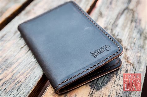 thin leather wallet reviews